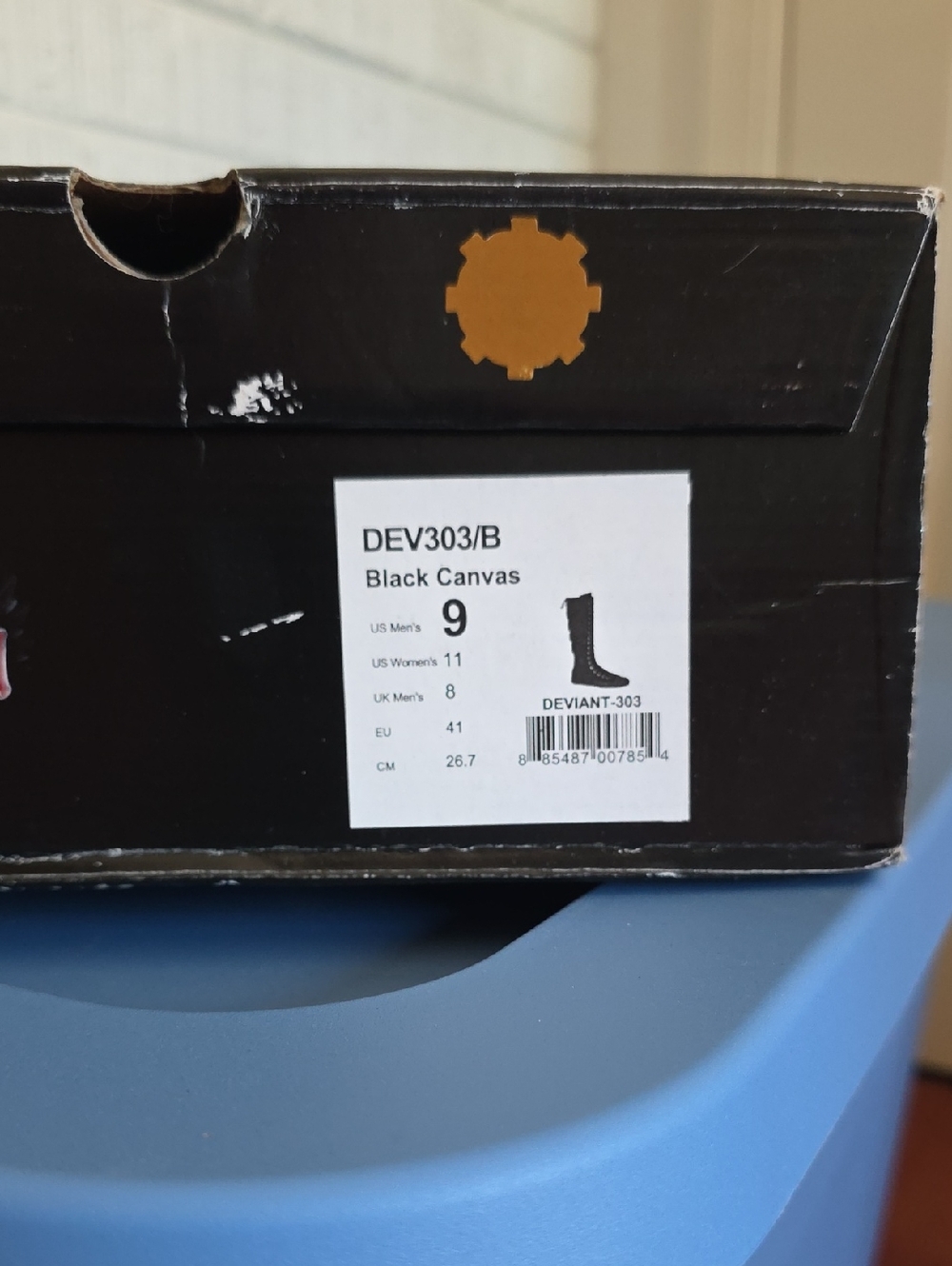 Demonia Deviant Size 9 Womens